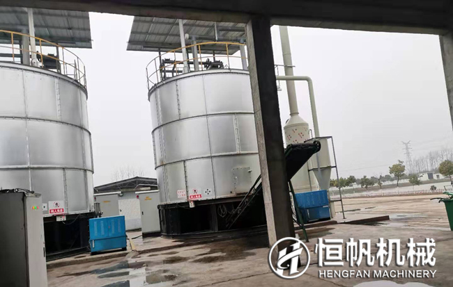 養殖場(chǎng)糞便如何發(fā)酵?怎么利用秸稈和畜禽糞堆制成有機肥?(圖3) 有機肥發(fā)酵罐