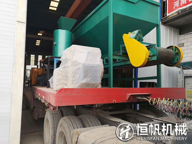 湖南年產(chǎn)五千噸雞糞有機肥粉狀生產(chǎn)線(xiàn)設備發(fā)貨(圖4) 湖南有機肥設備