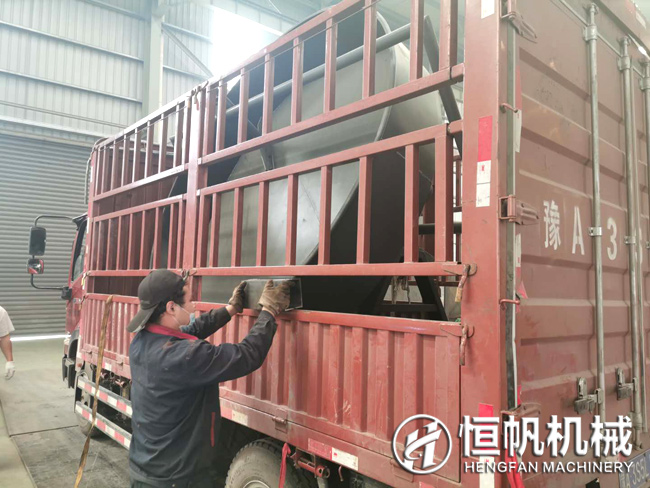 “比翼雙飛”恒帆機械有機肥圓盤(pán)造粒機設備發(fā)往大連與山西(圖2) 山西圓盤(pán)造粒機