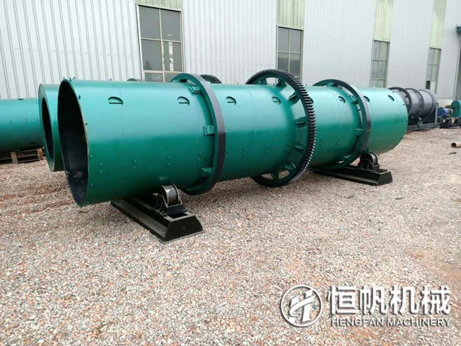 價(jià)格上下幅度大,到底有機肥造粒機多少錢(qián)一臺(圖4) 轉鼓造粒機