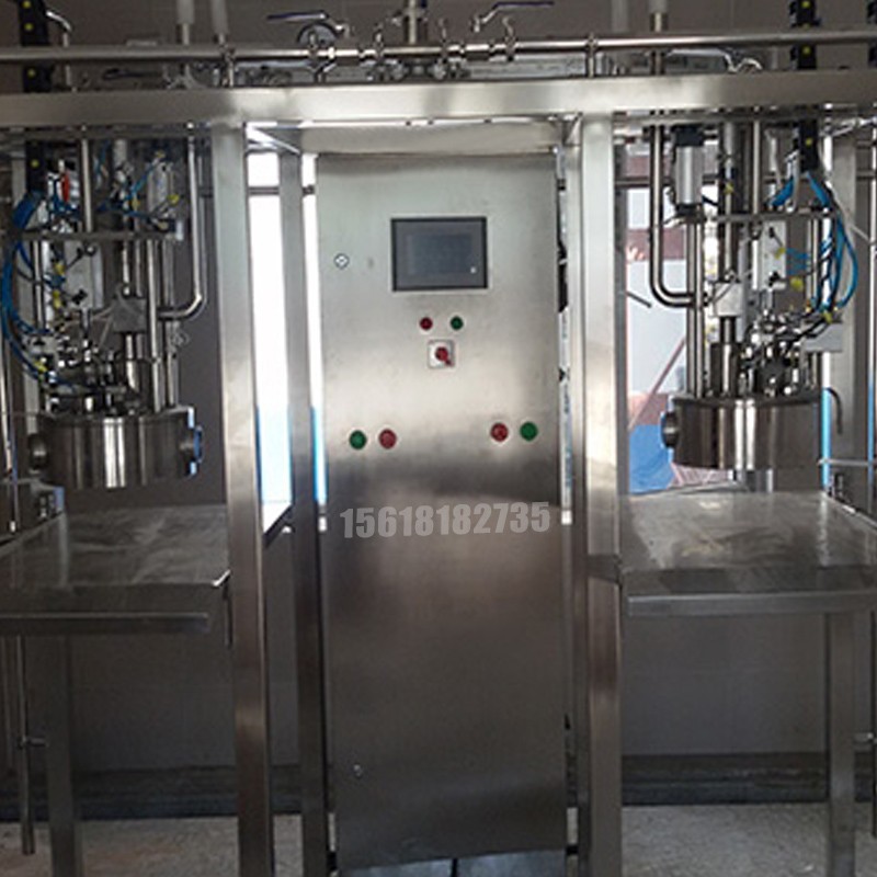 液體灌裝機,稱(chēng)重灌裝機,定量灌裝機 液體灌裝機,稱(chēng)重灌裝機,定量灌裝機