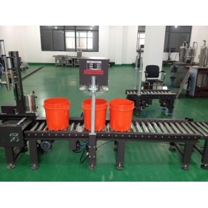 自動(dòng)稱(chēng)重灌裝線(xiàn)20L單噴嘴+壓蓋機