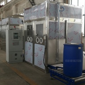 200L防爆半自動(dòng)灌裝機