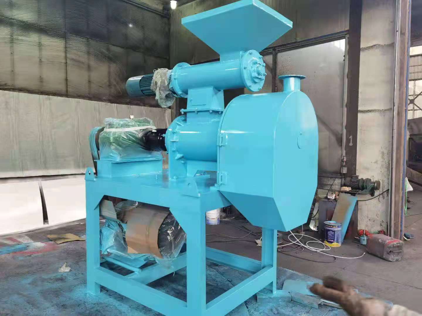怎樣把豬糞加工成有機肥呢？(圖1)